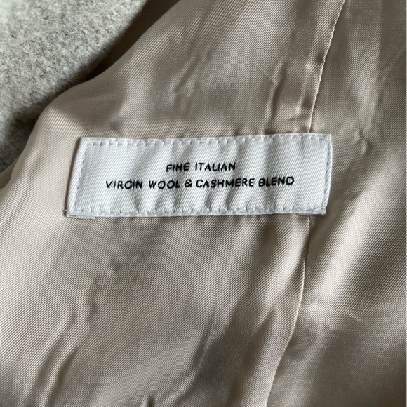 Wool/ cashmere blend pea coat - Picture 4 of 7